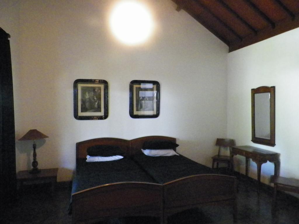 Rumah Sawah Couette-café Ngabean